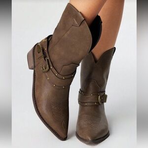 Brown Western buckle cowboy Ankle Boots